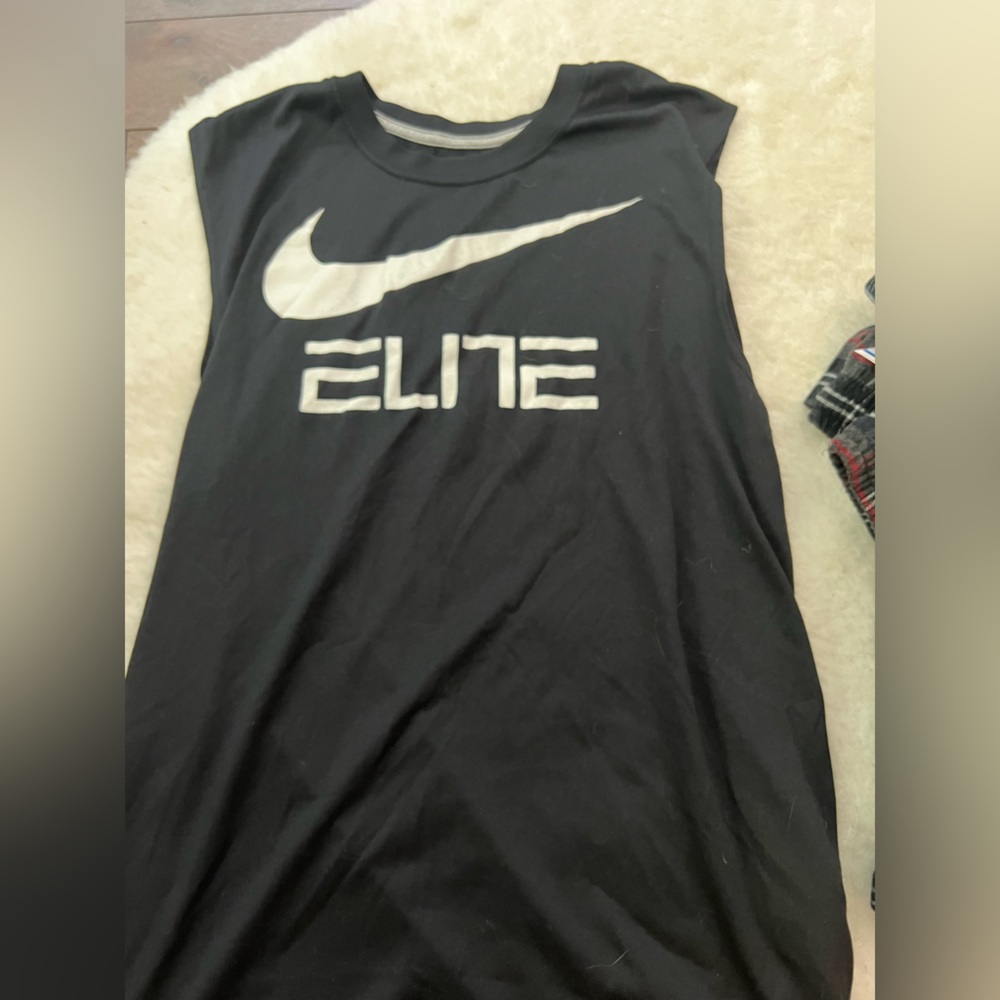 Nike tank